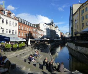 Die gemütliche Stadt Aarhus in Jütland, Dänemark, entdecken
