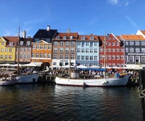 Nyhavn in Kopenhagen mit dem Fahrrad besuchen